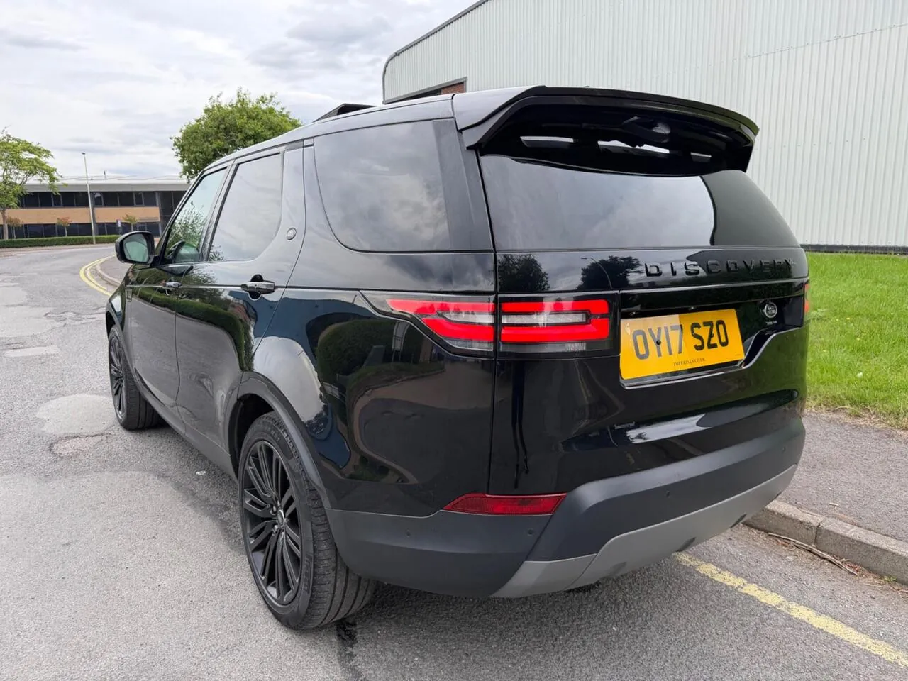 Land Rover Discovery 2017 photo 4