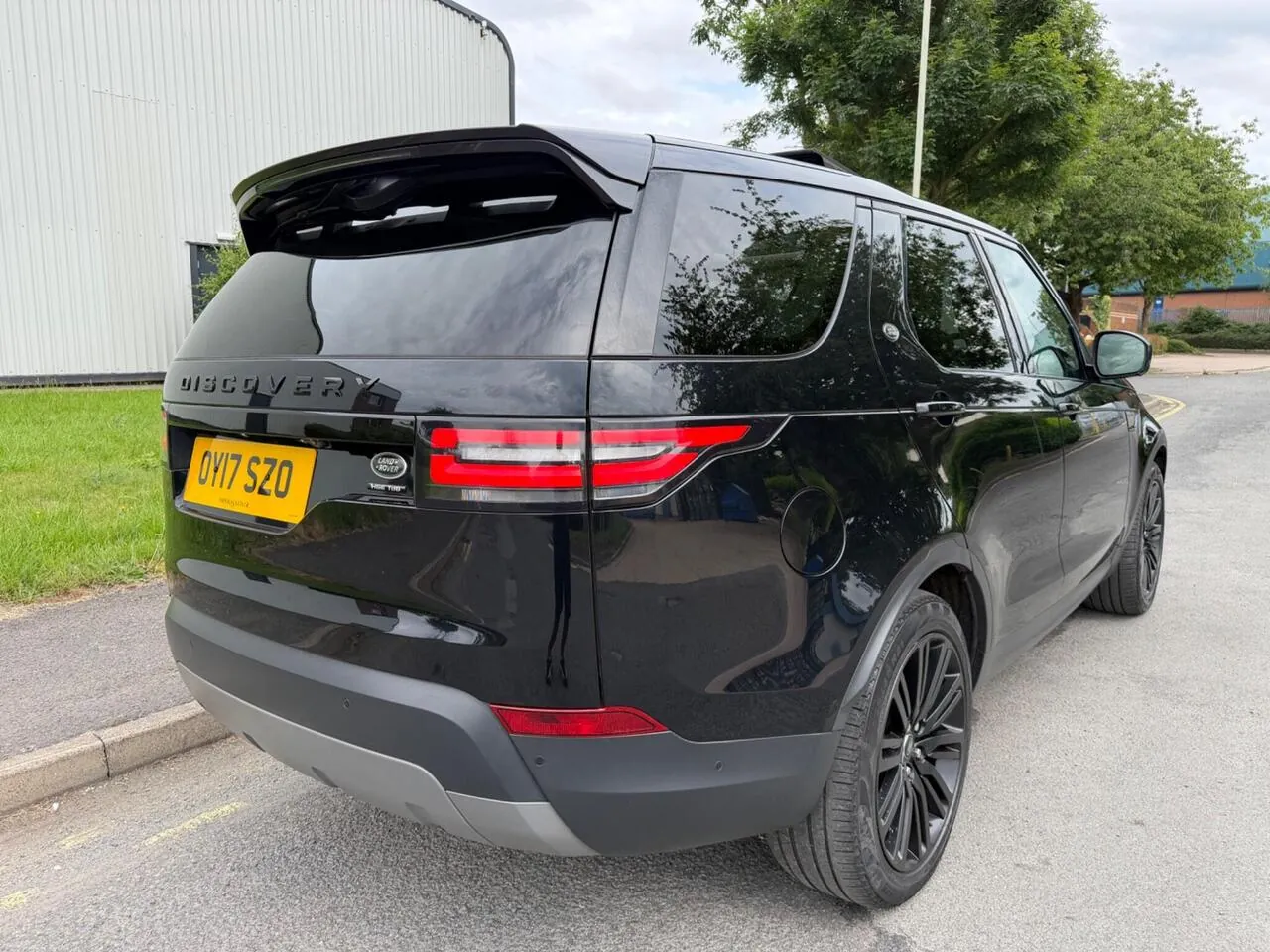 Land Rover Discovery 2017 photo 5