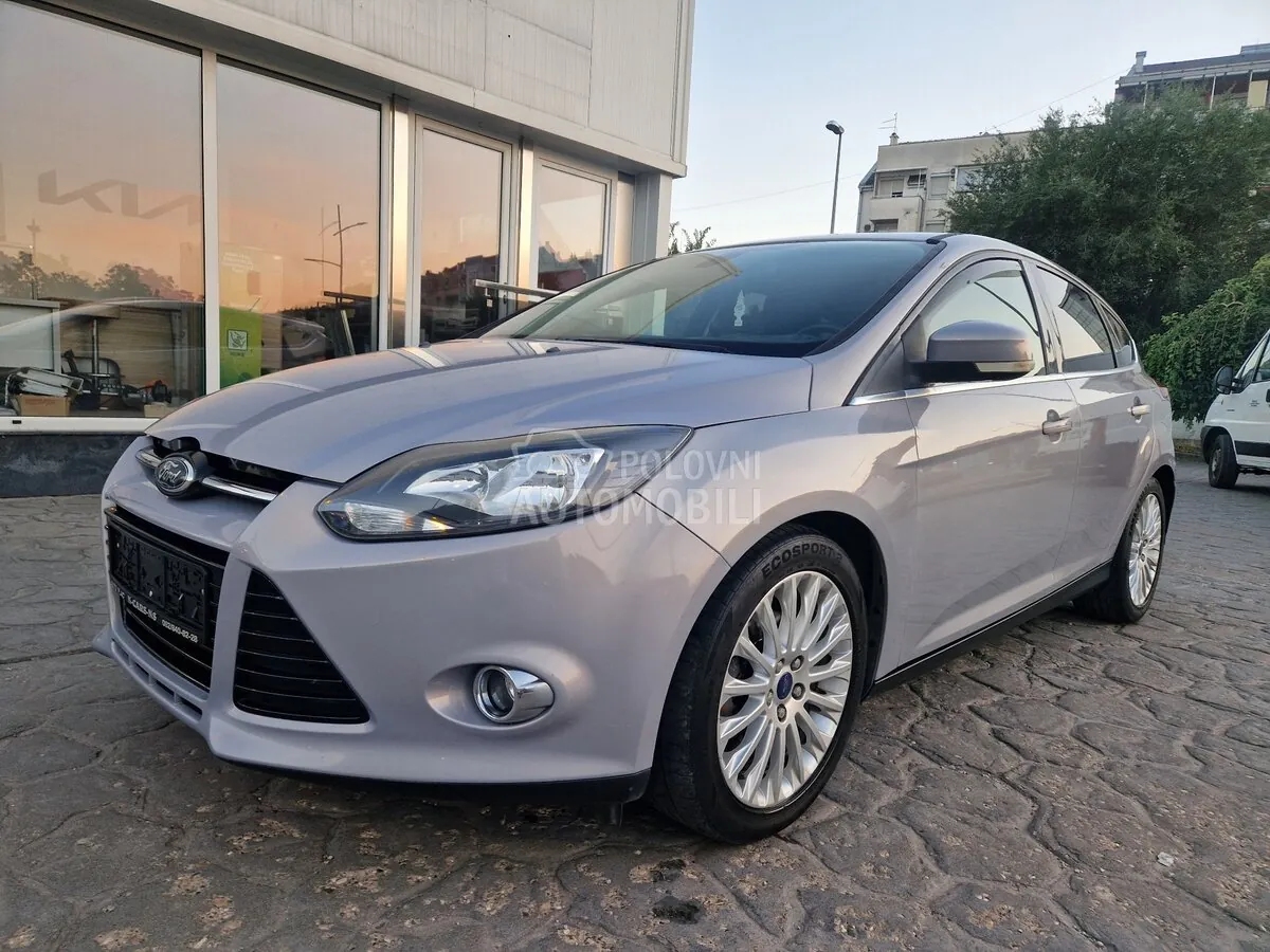 Ford Focus 2011 photo 2
