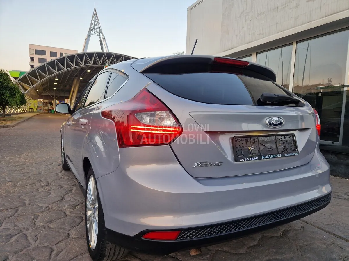 Ford Focus 2011 photo 4