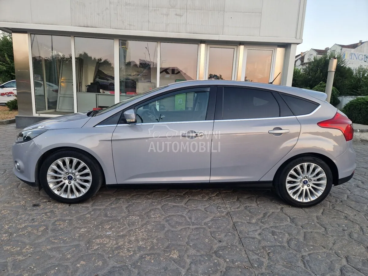 Ford Focus 2011 photo 3