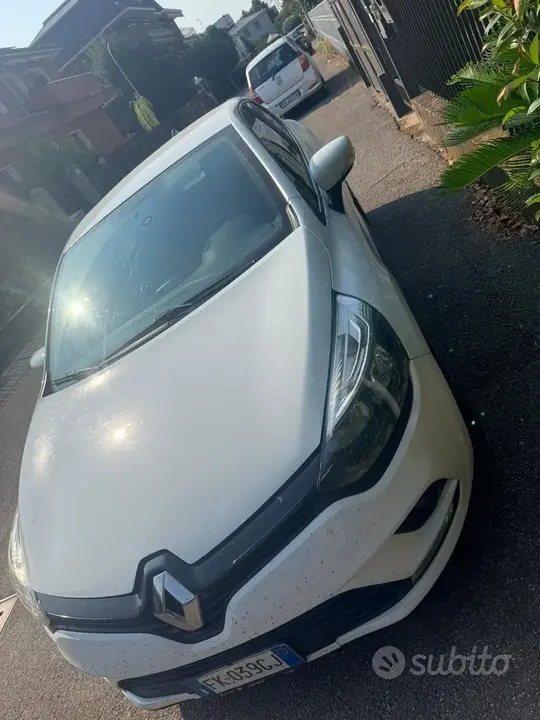 Renault Clio 2017 photo 2