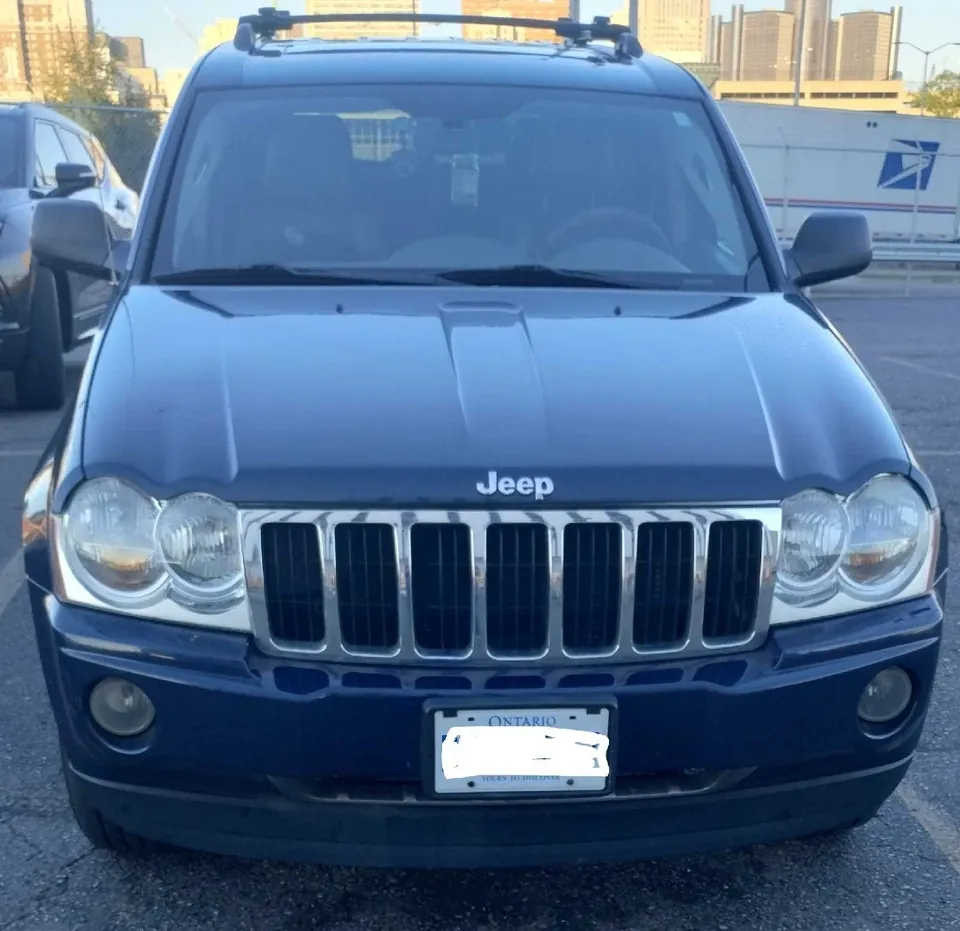 Jeep Grand Cherokee 2005 photo 2