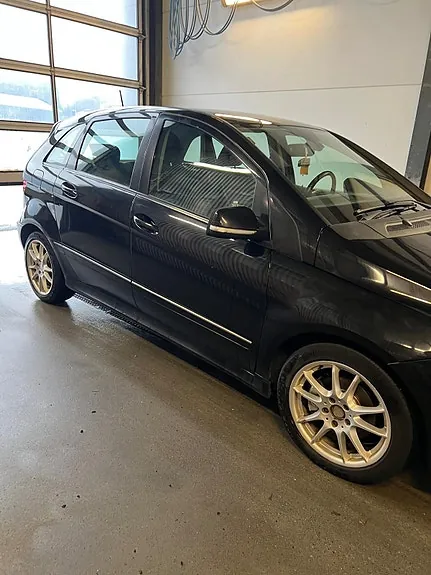 Mercedes-Benz B180 D 2008 photo 2