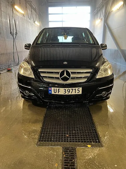 Mercedes-Benz B180 D