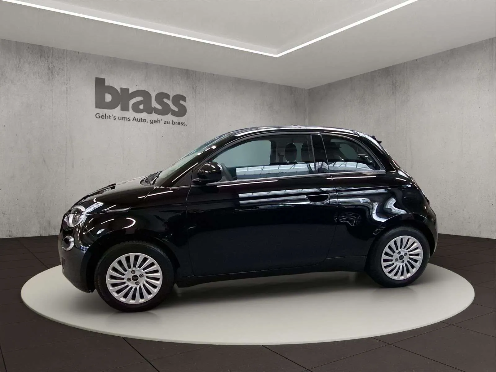 Fiat 500E 2023 photo 2