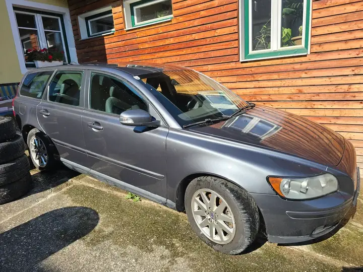 Volvo V50