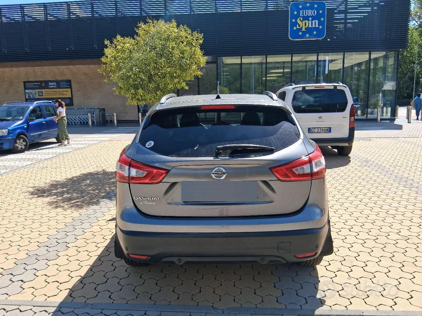 Nissan Qashqai 2015 photo 2