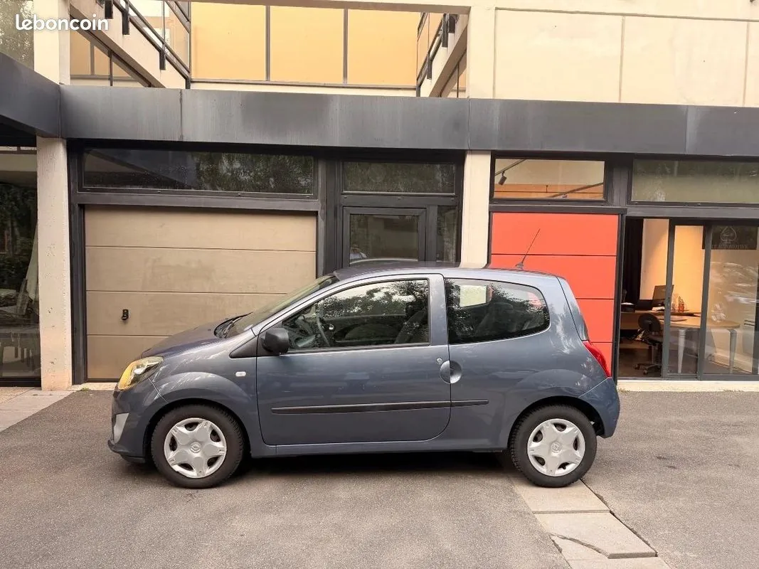 Renault Twingo 2011 photo 2
