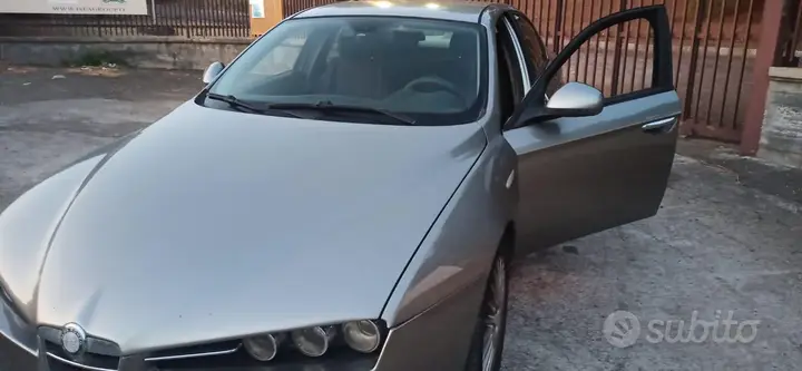 Alfa Romeo 159