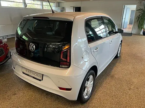 Volkswagen Up 2018 photo 4