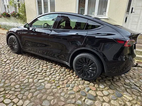 Tesla Model Y 2021 photo 5