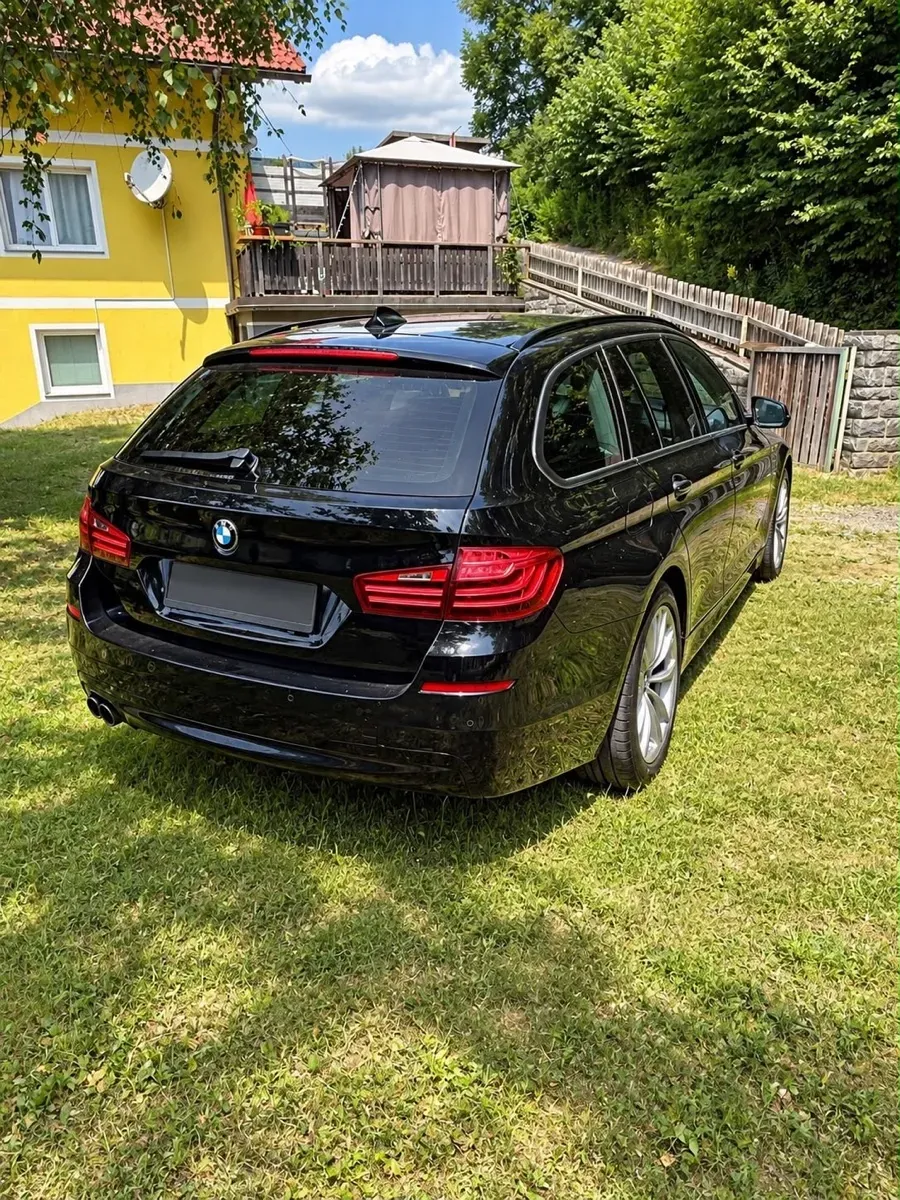 BMW 5 Series 2016 photo 2