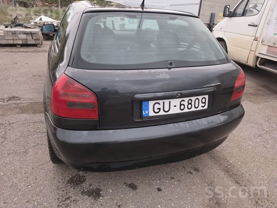 Audi A3 1998 photo 2
