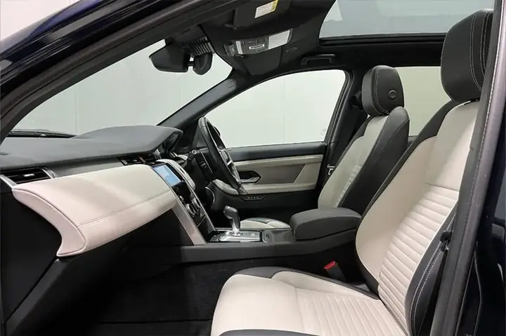 Land Rover Discovery Sport 2022 photo 4