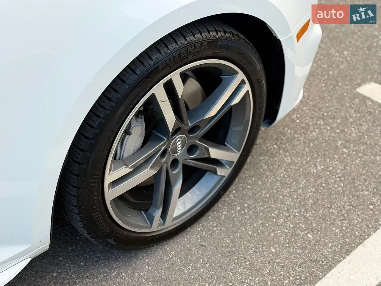 Audi A4 2018 photo 5