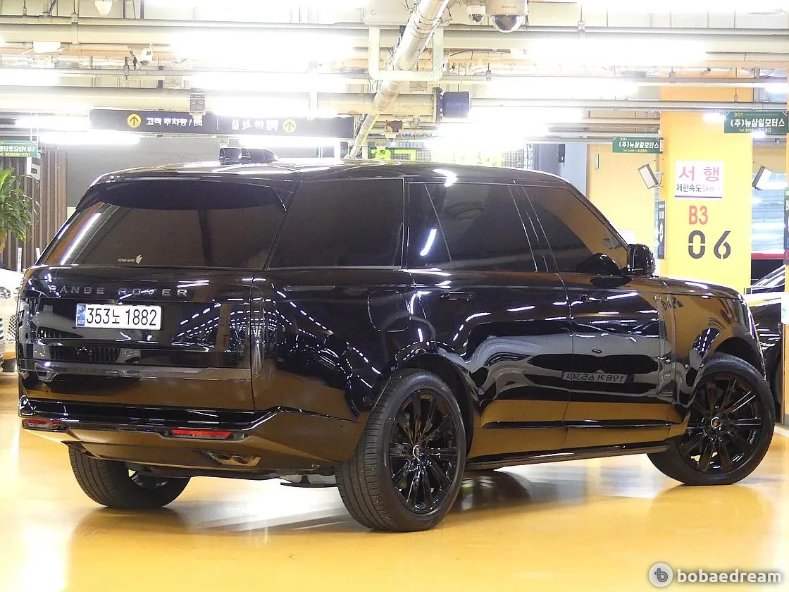 Land Rover Range Rover 2024 photo 3