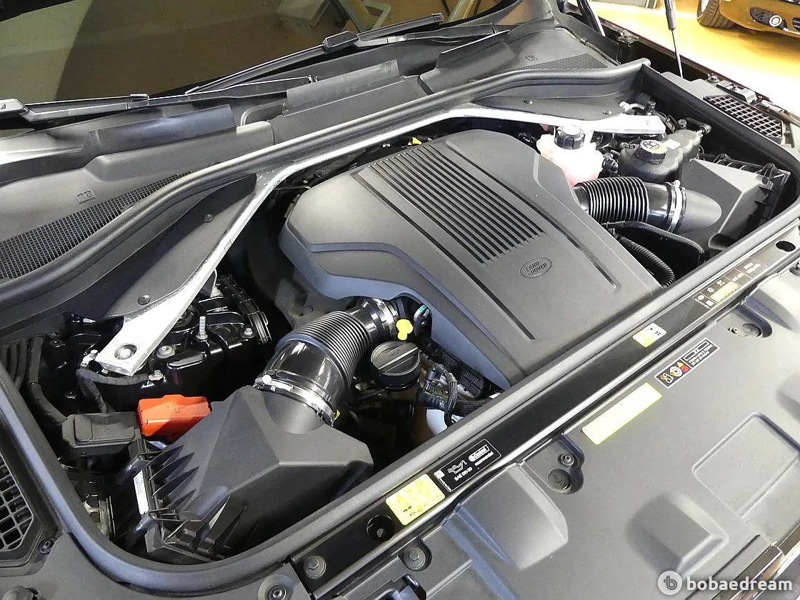 Land Rover Range Rover 2024 photo 5