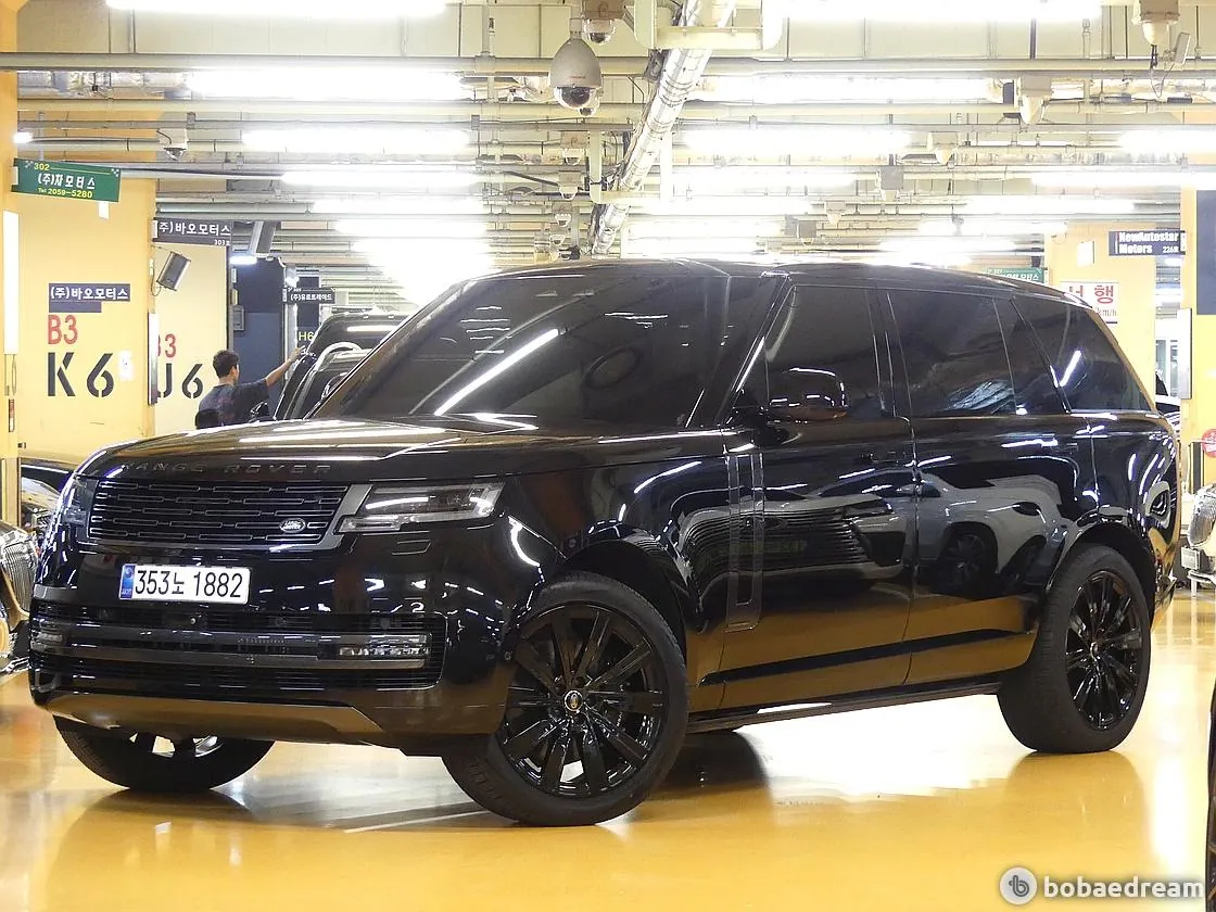 Land Rover Range Rover 2024 photo 2