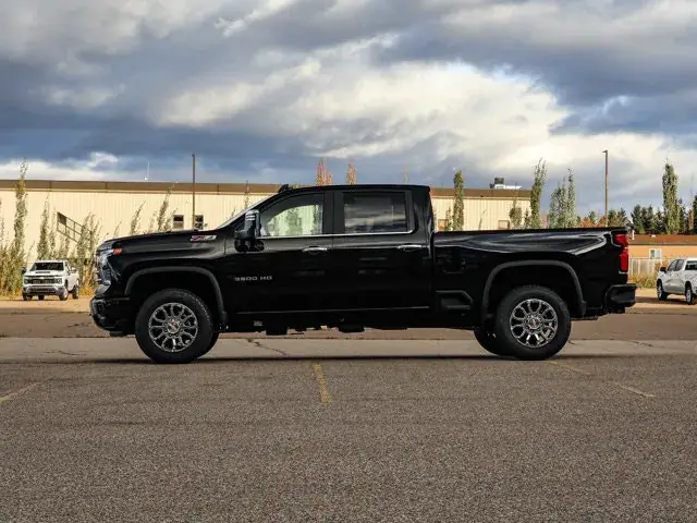 Chevrolet Silverado 3500Hd 2026 photo 5