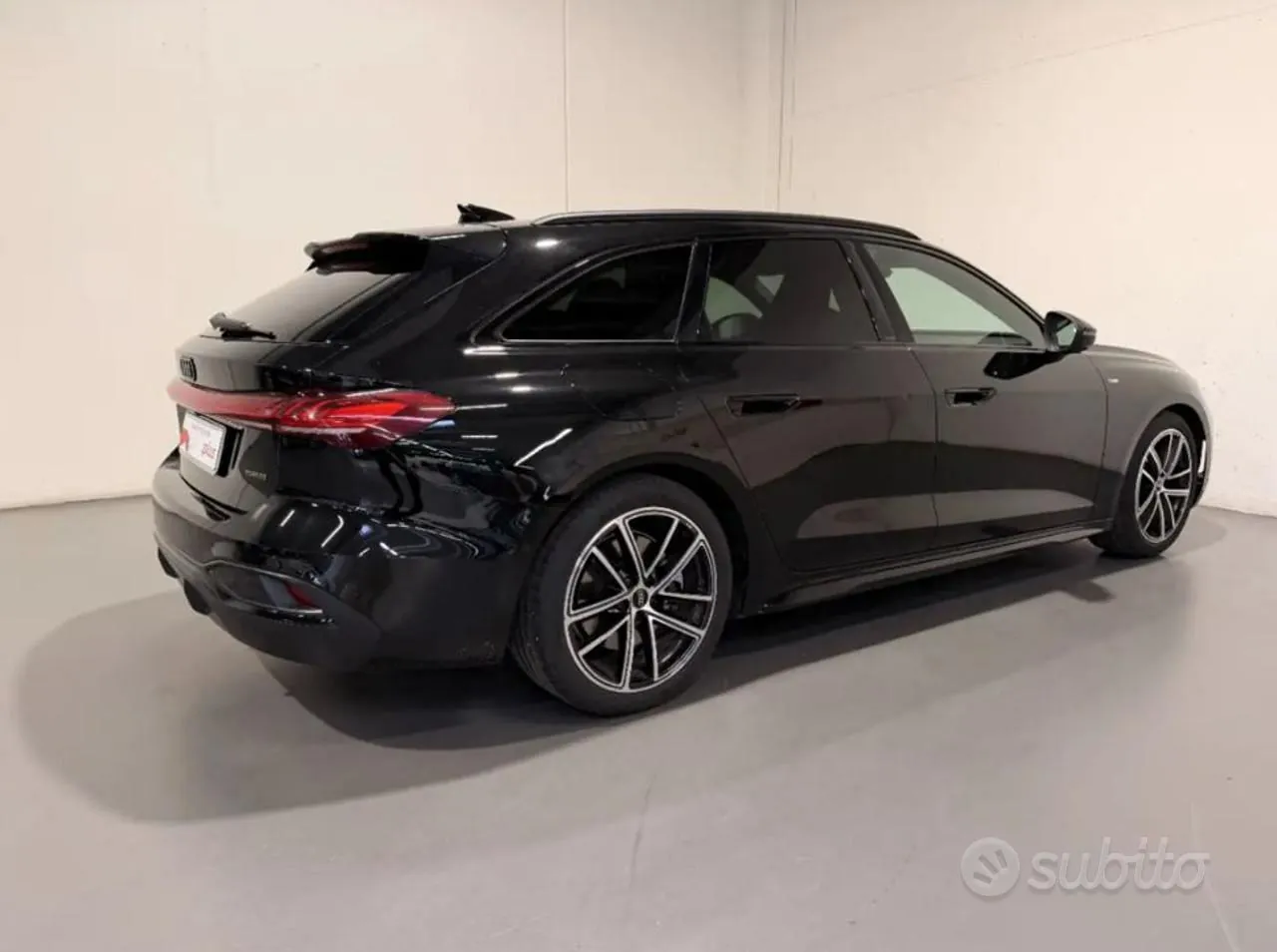 Audi A5 Avant 2025 photo 2