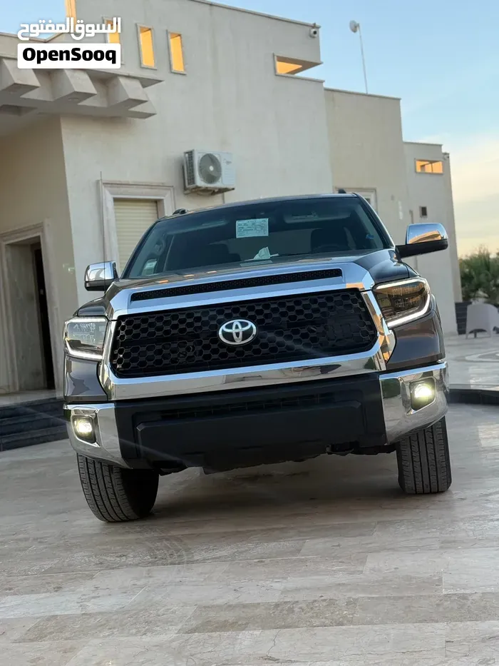 Toyota Tundra 2018 photo 2
