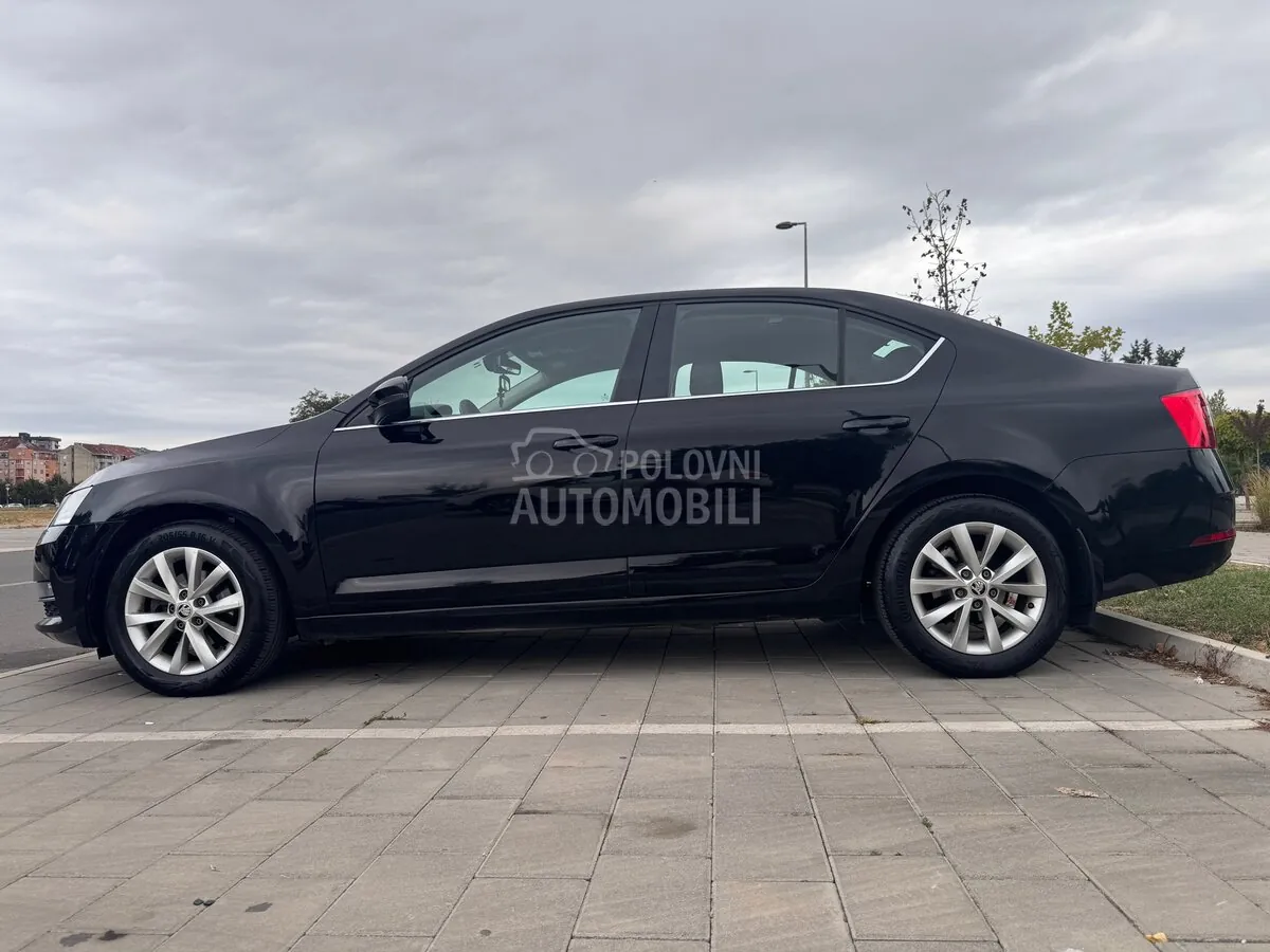 Skoda Octavia 2018 photo 2