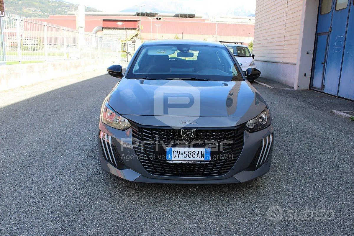 Peugeot 208 2024 photo 2