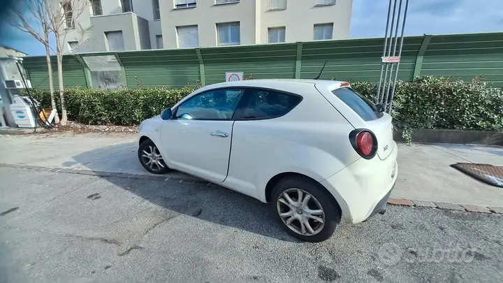 Alfa Romeo Mito 2011 photo 4
