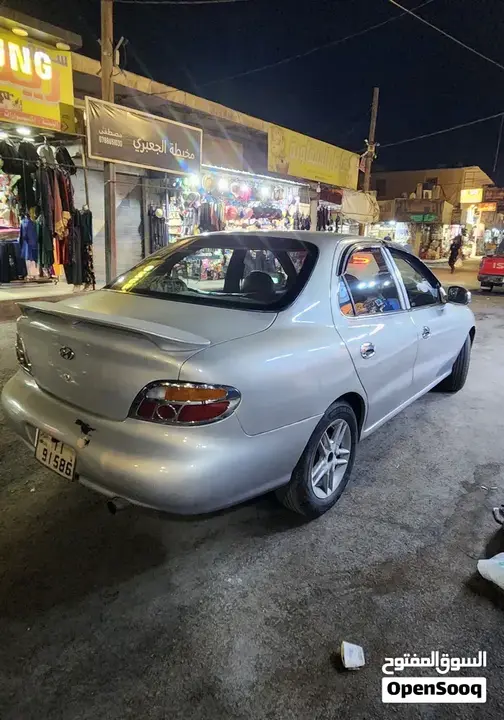 Hyundai Avante 1995 photo 2