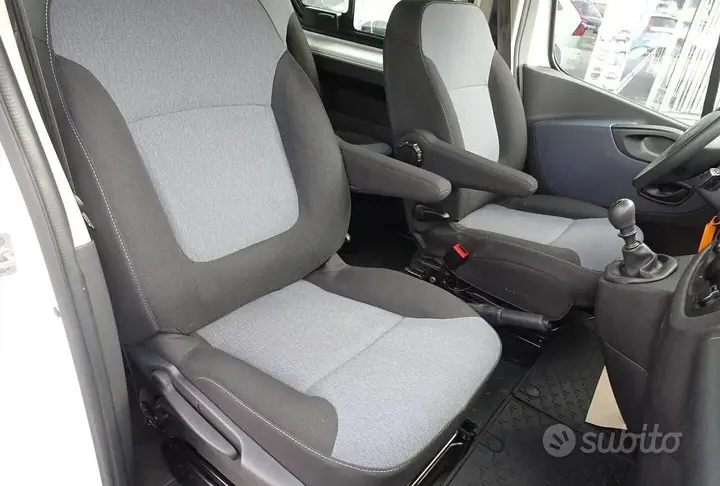 Opel Vivaro 2019 photo 3