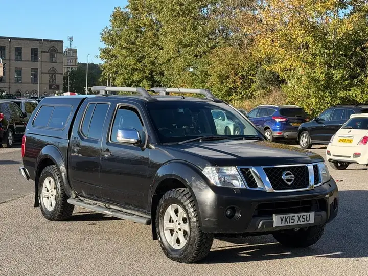 Nissan Navara 2015 photo 2
