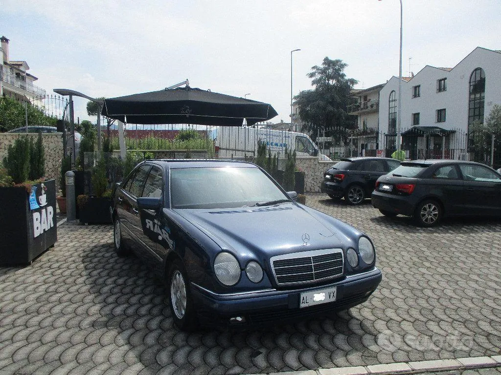 Mercedes-Benz E 250
