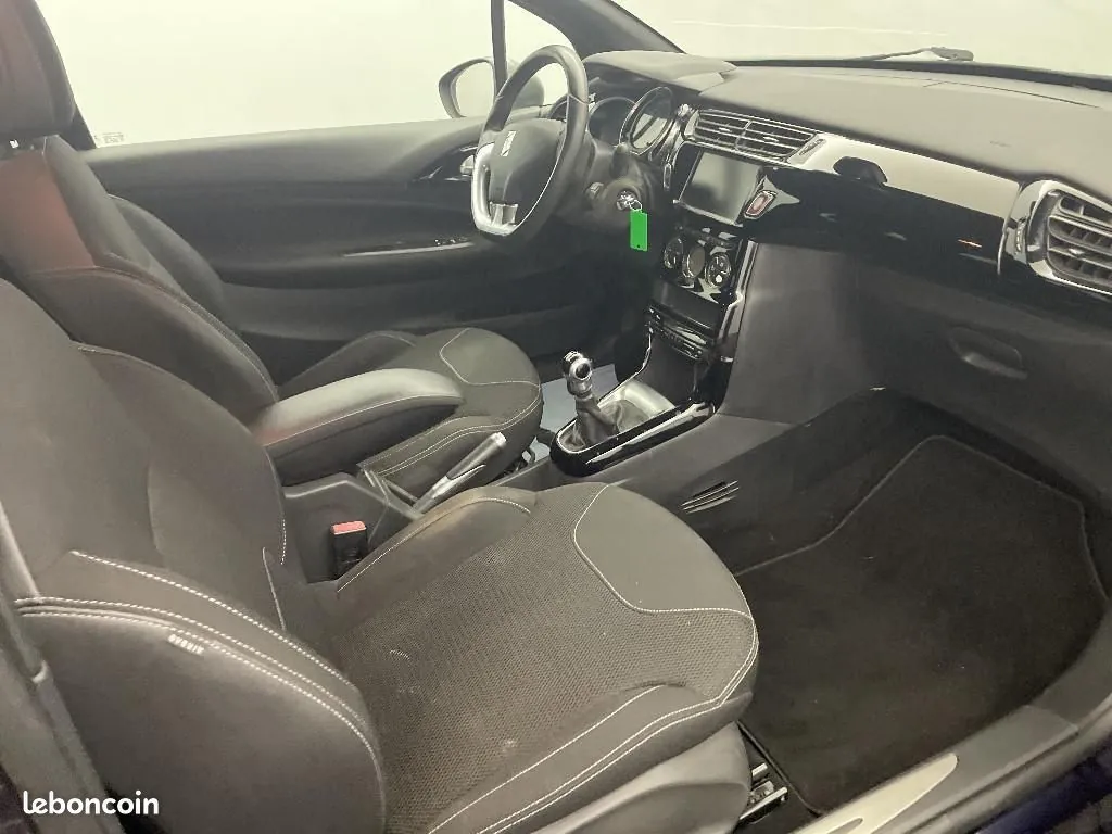 DS Automobiles Ds3 2015 photo 4