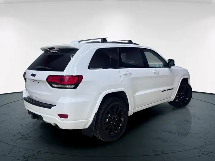 Jeep Grand Cherokee 2021 photo 2