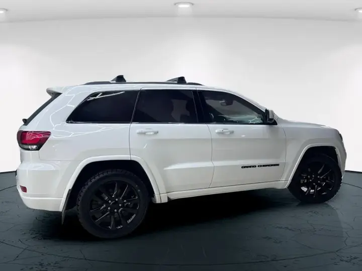 Jeep Grand Cherokee 2021 photo 3