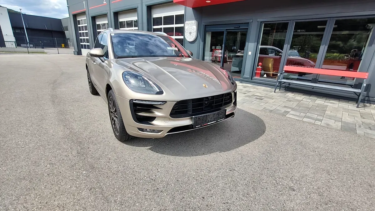 Porsche Macan 2017 photo 2