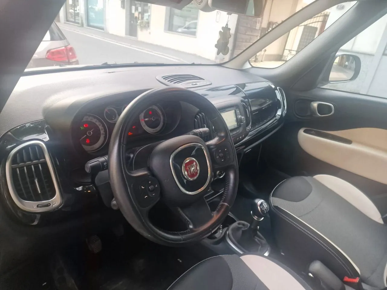 Fiat 500L 2015 photo 5