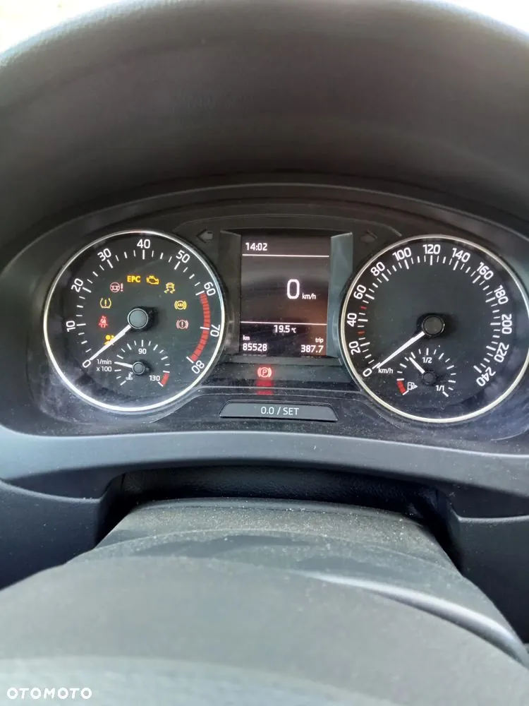 Skoda Rapid 2017 photo 3