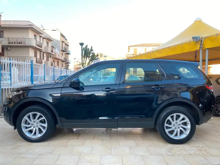 Land Rover Discovery Sport 2016 photo 3