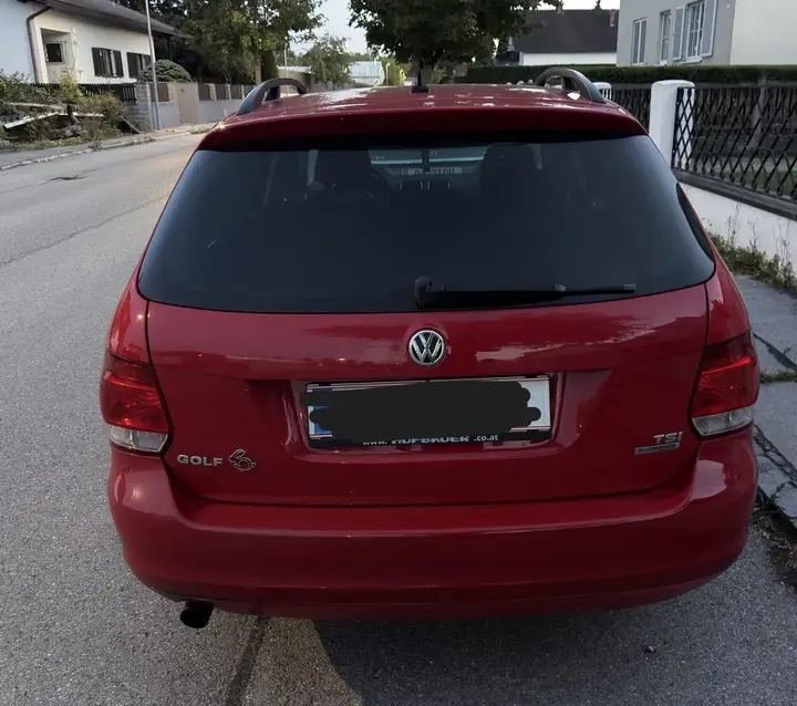 Volkswagen Golf Variant 2012 photo 2