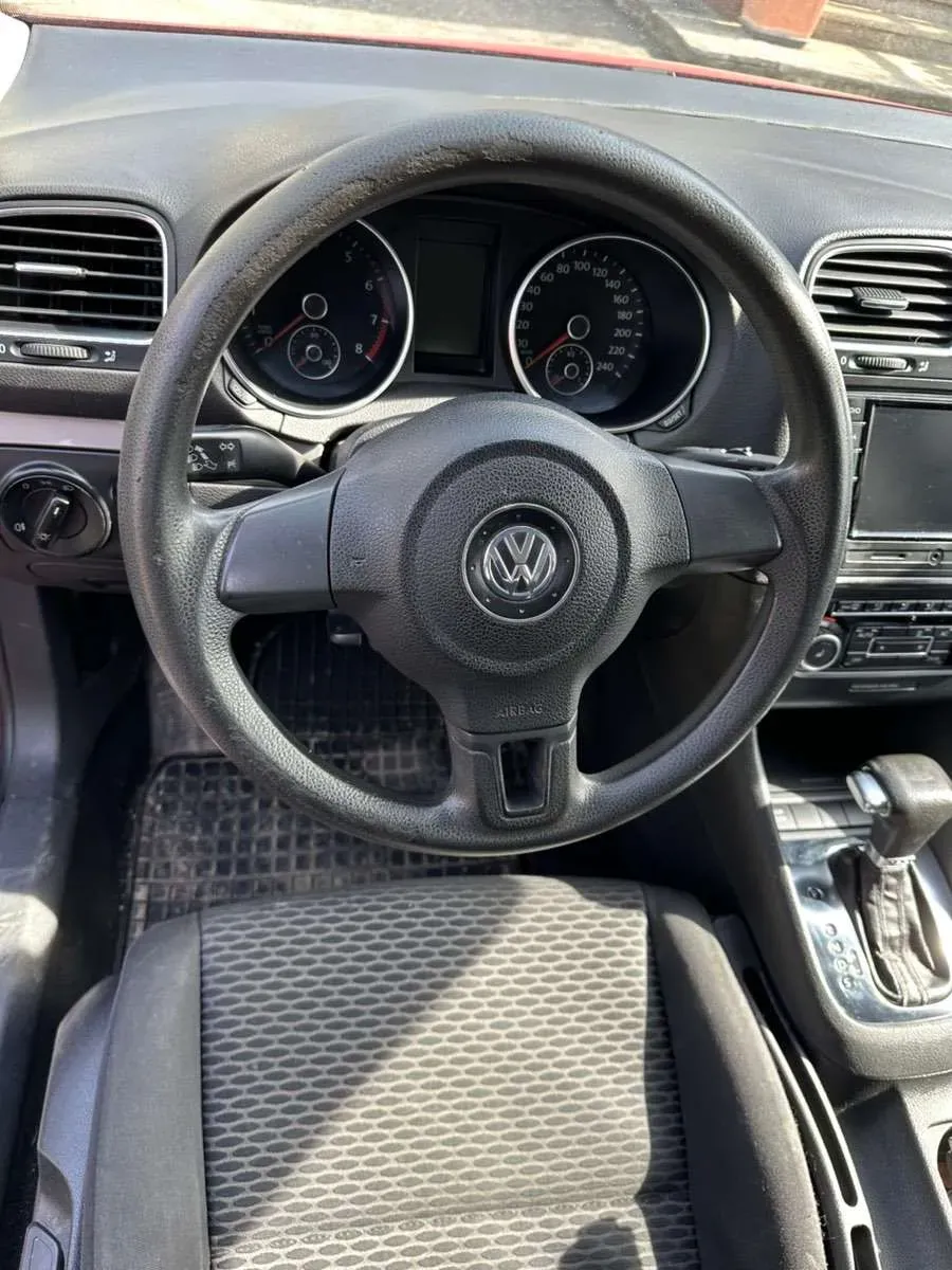 Volkswagen Golf 2009 photo 3