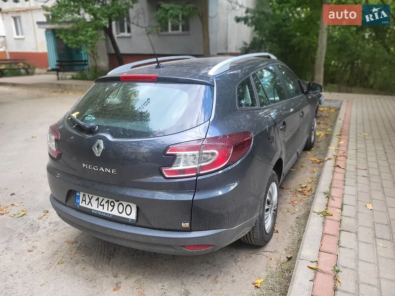 Renault Megane 2011 photo 2