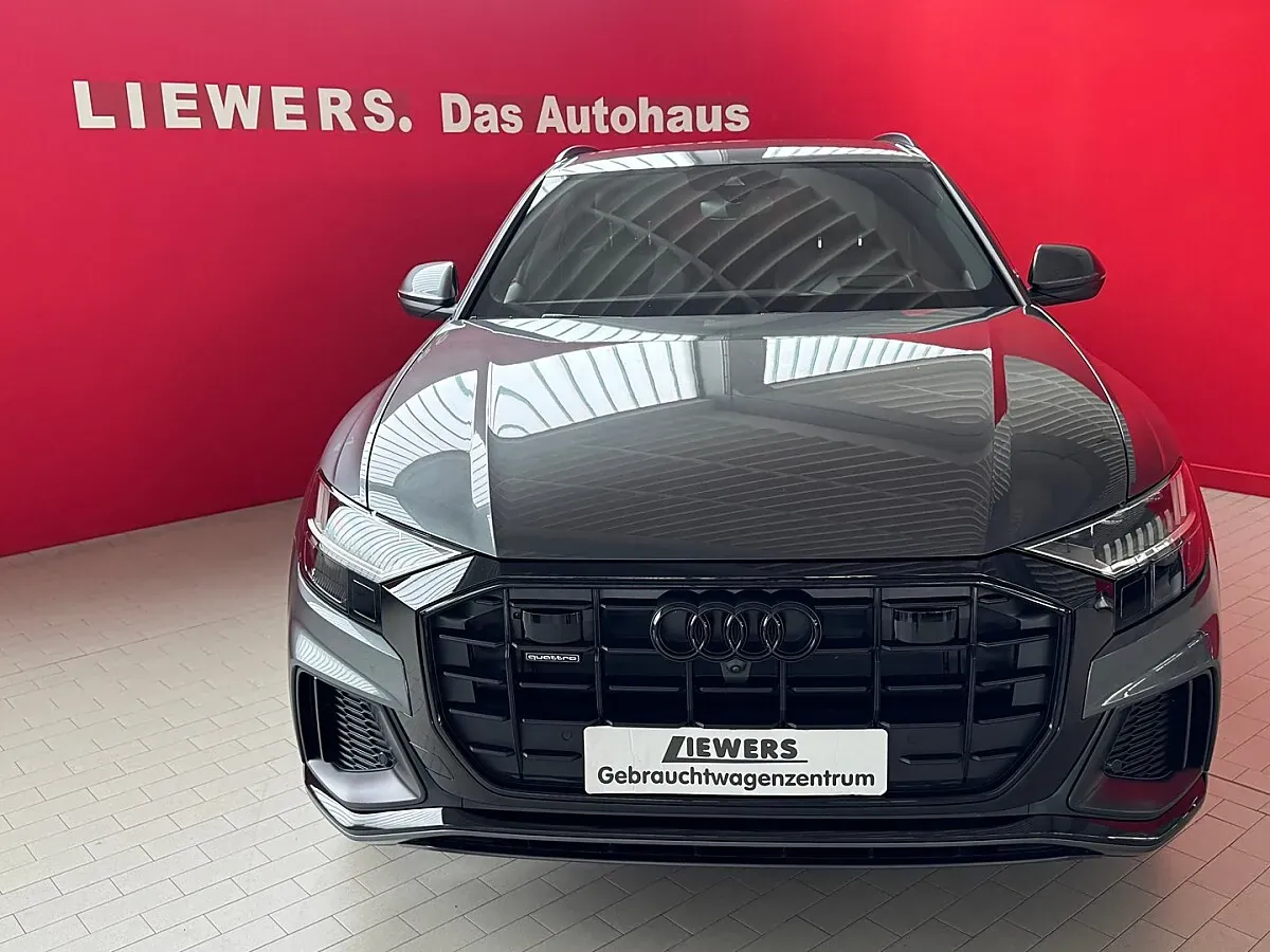 Audi Q8 2022 photo 2