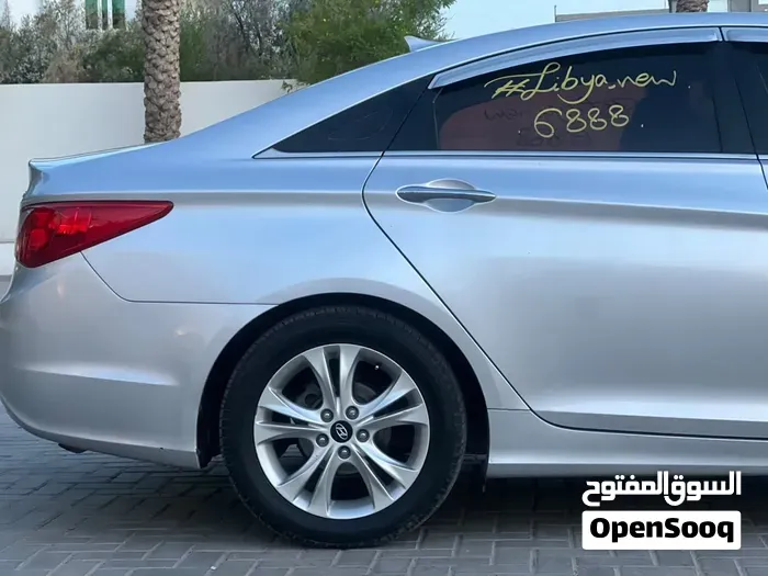 Hyundai Sonata 2011 photo 3
