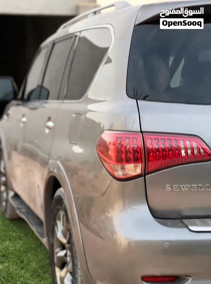 Infiniti Qx56