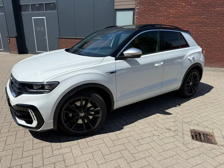 Volkswagen T-Roc 2021 photo 2