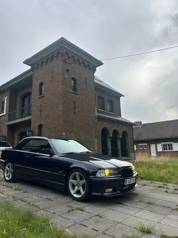 BMW 320I