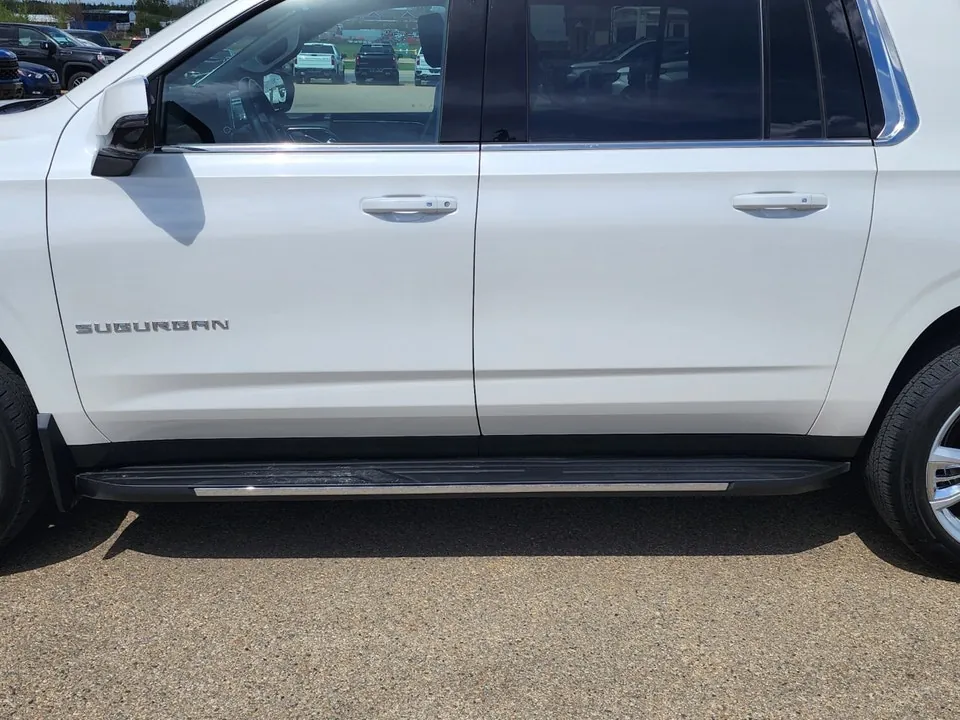 Chevrolet Suburban 2024 photo 4