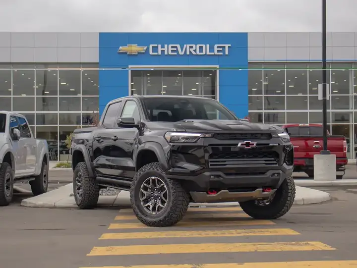 Chevrolet Colorado 2026 photo 2